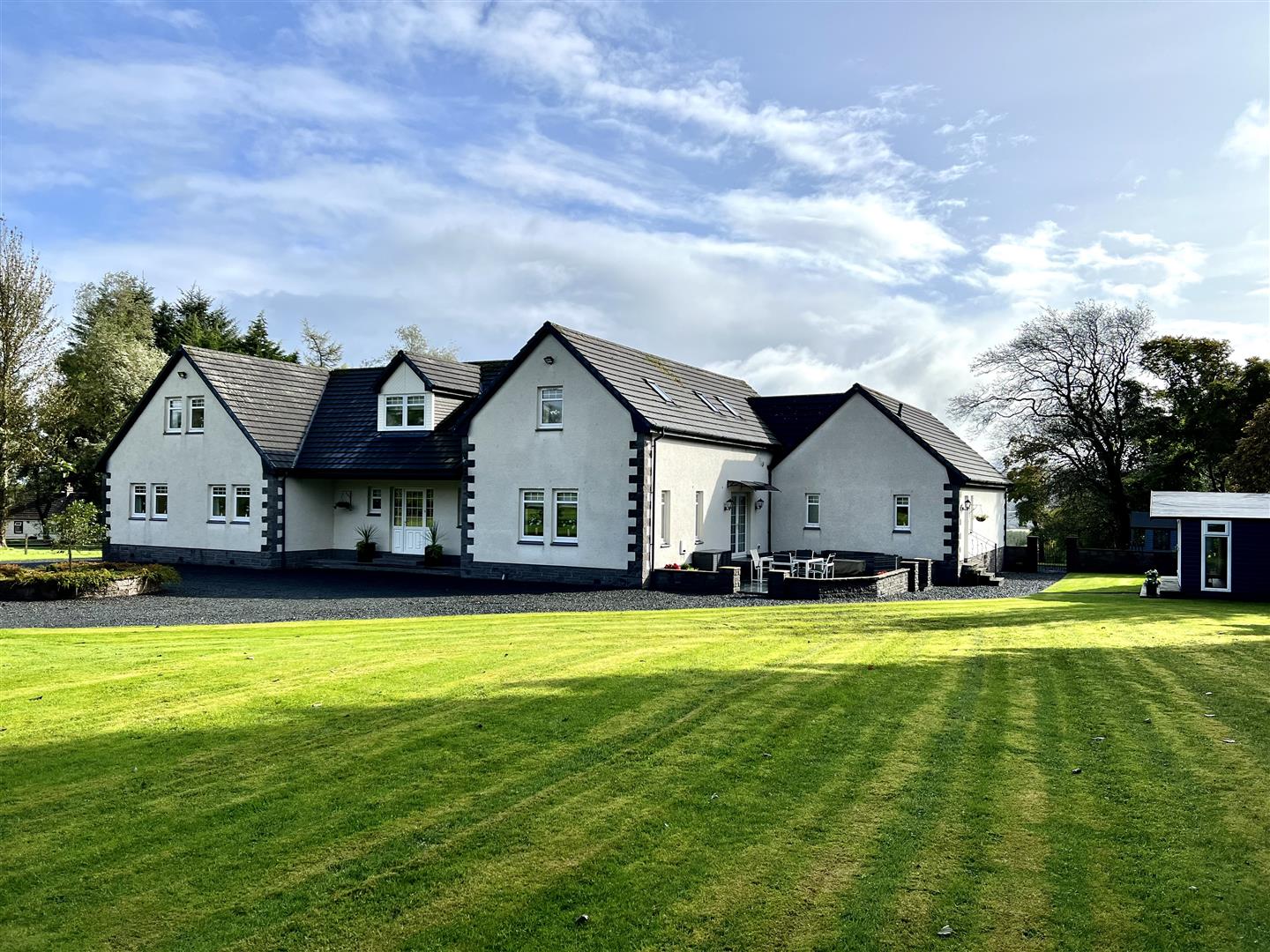 Acres Ridge, Drumclog, Strathaven Residence Estate Agents